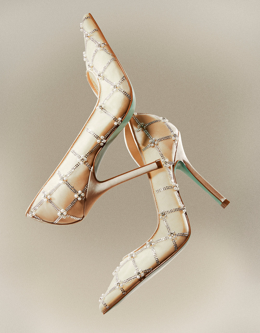 Betsey Johnson New | CRUZE NUDE Pointed Toe Mesh Heel