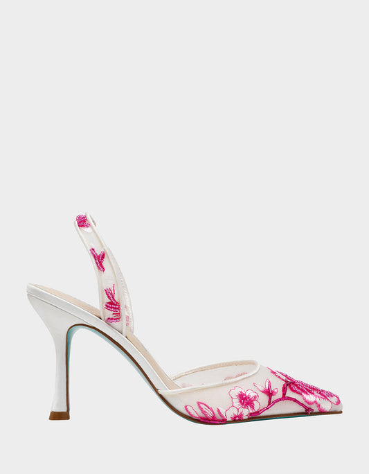 Betsey Johnson Trending | PATCH FUCHSIA Pointed-Toe Heel