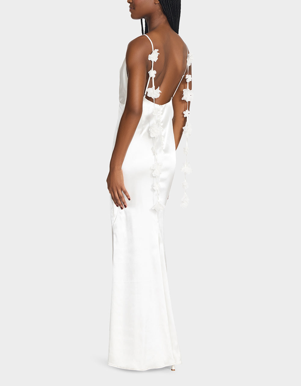 Betsey Johnson Essential | THREAD OF ROSES DRESS WHITE White Maxi Dress with Floral Detailing