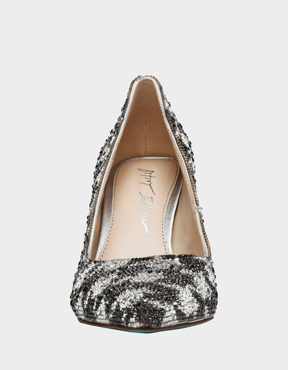 Betsey Johnson Premium | JODY HOUNDSTOOTH Pointed Toe Heel