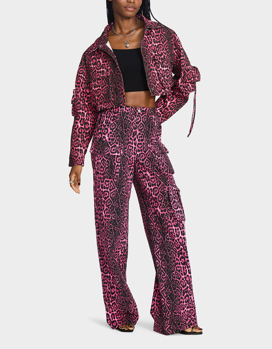 Betsey Johnson Essential | AMI CARGO PANTS PINK Women's Wide-Leg Cargo Denim Pant