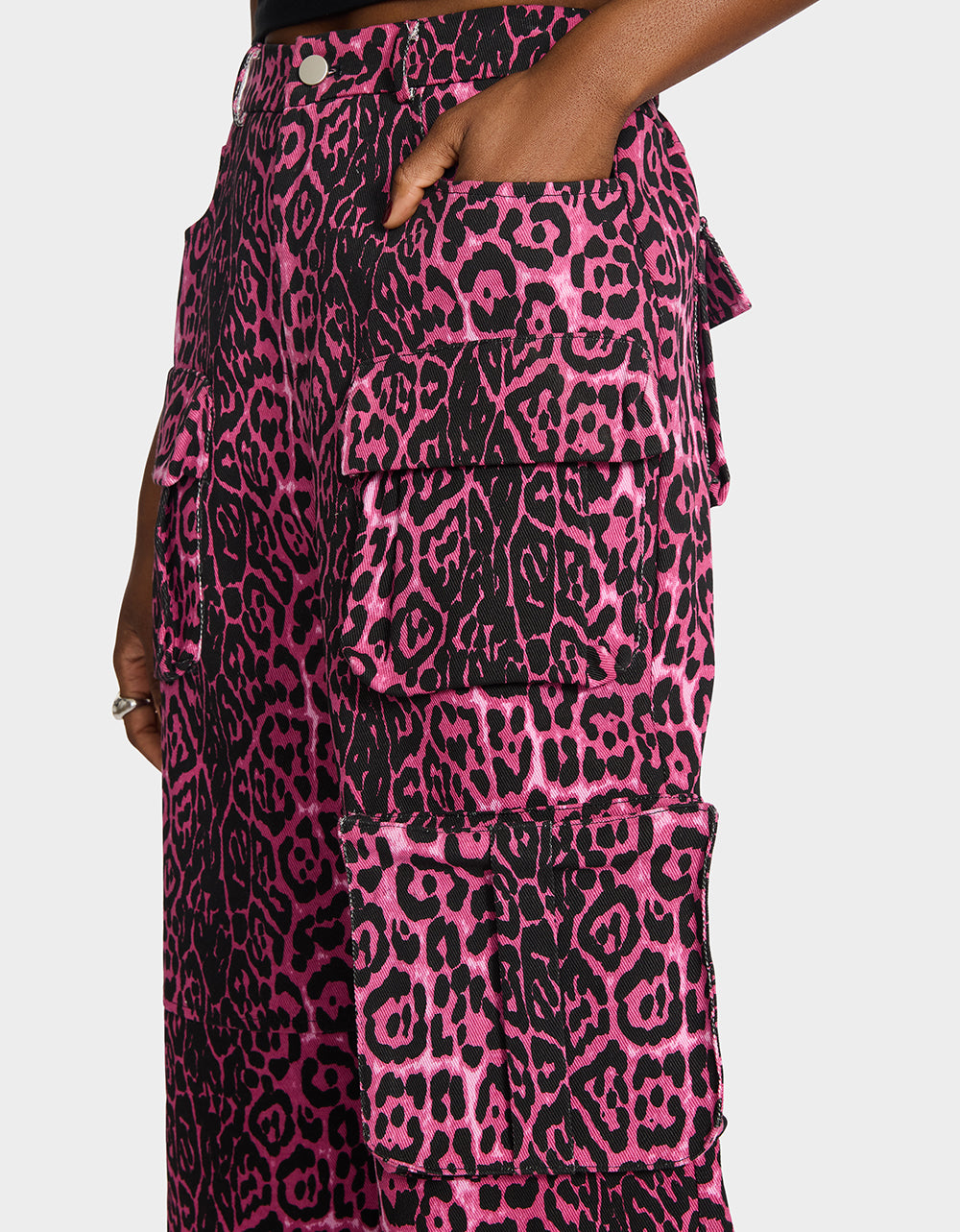 Betsey Johnson Essential | AMI CARGO PANTS PINK Women's Wide-Leg Cargo Denim Pant