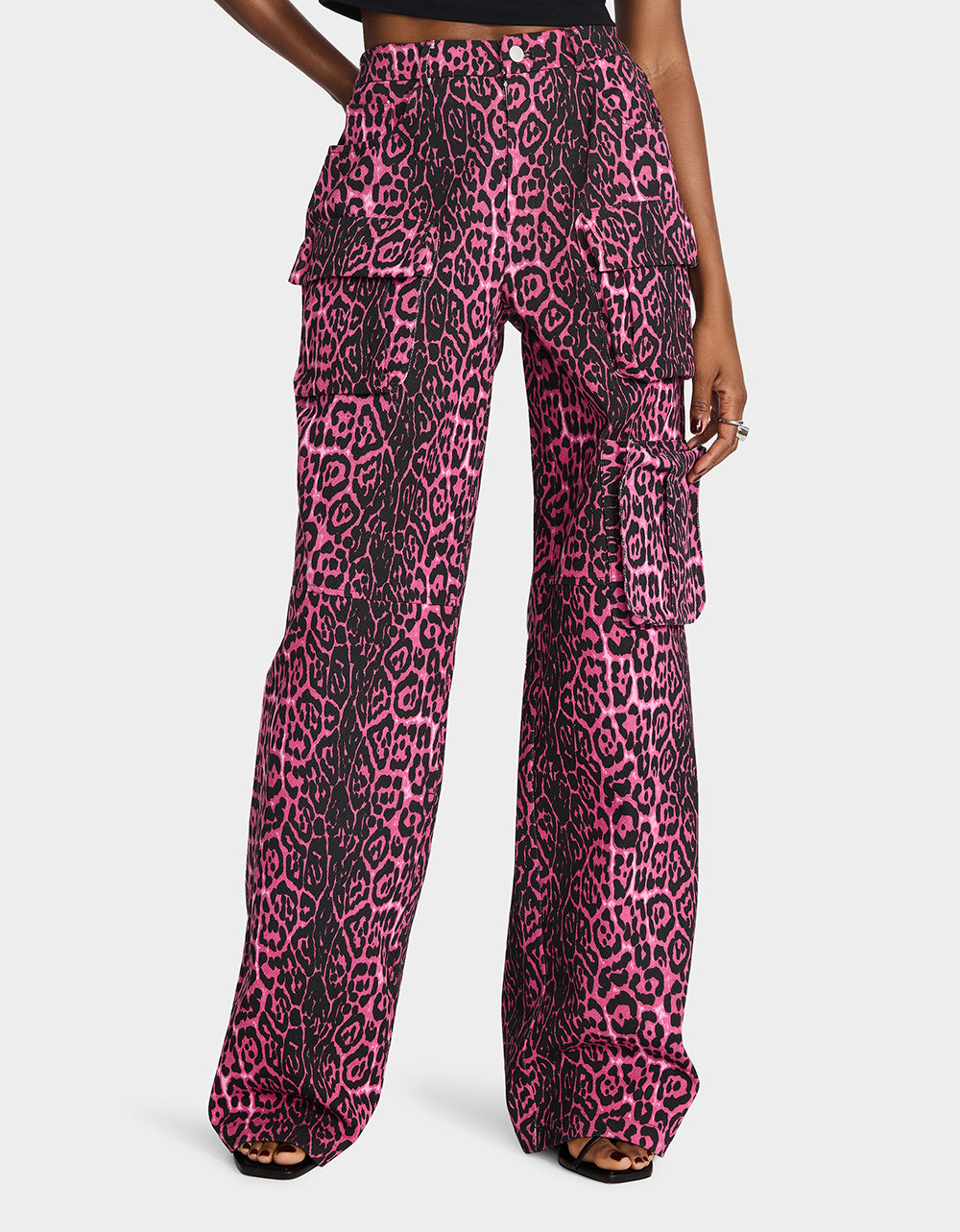 Betsey Johnson Essential | AMI CARGO PANTS PINK Women's Wide-Leg Cargo Denim Pant