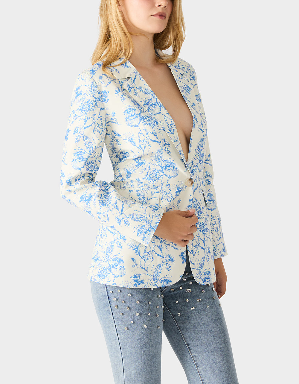 Betsey Johnson Exclusive | BOYFRIEND BLUE FLORAL BLAZER BLUE Women's Long-Sleeved Floral Print Blazer Jacket