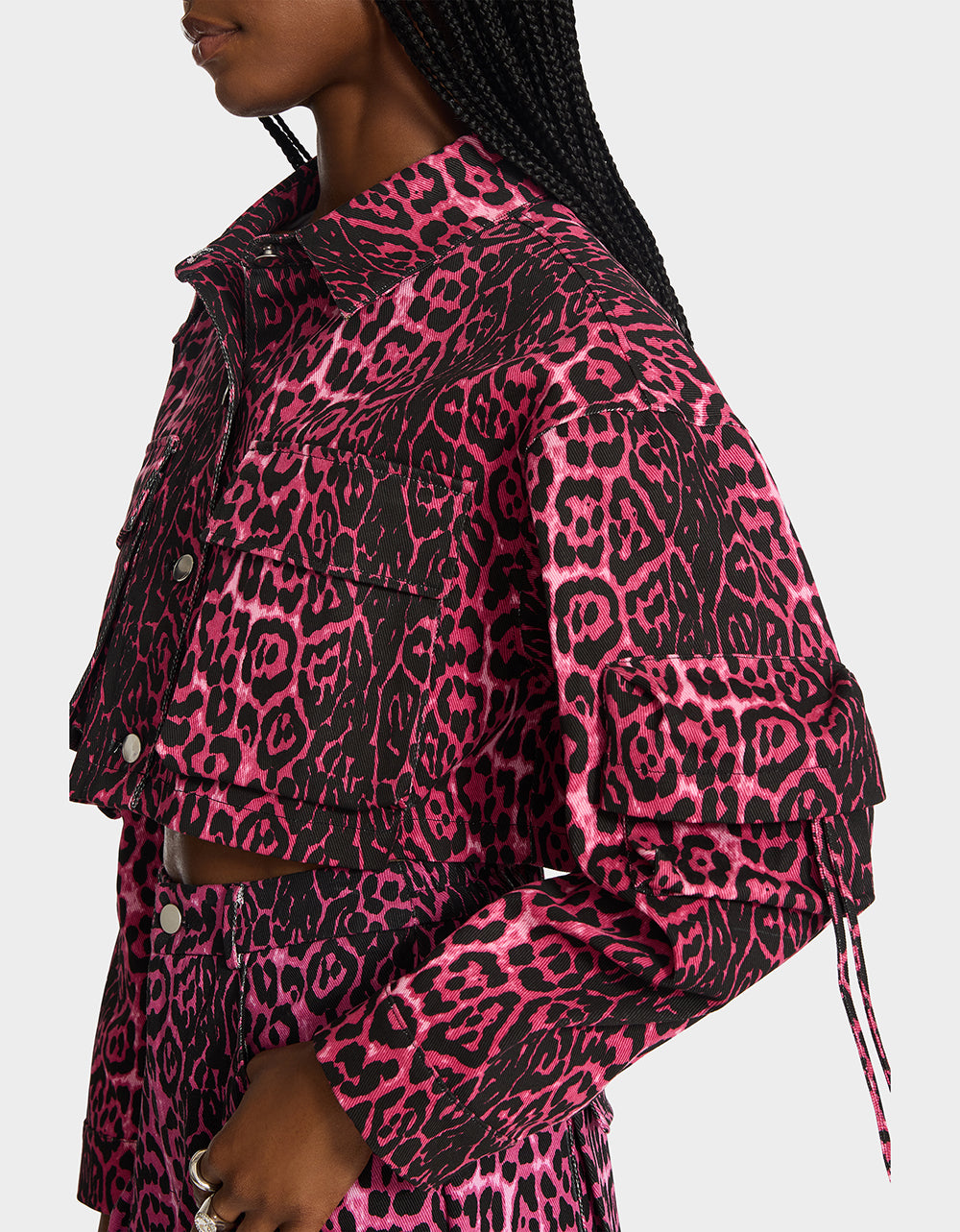 Betsey Johnson Sale | YUKI CROPPED JACKET PINK Women's Cargo Leopard Long-Sleeved Denim Jacket