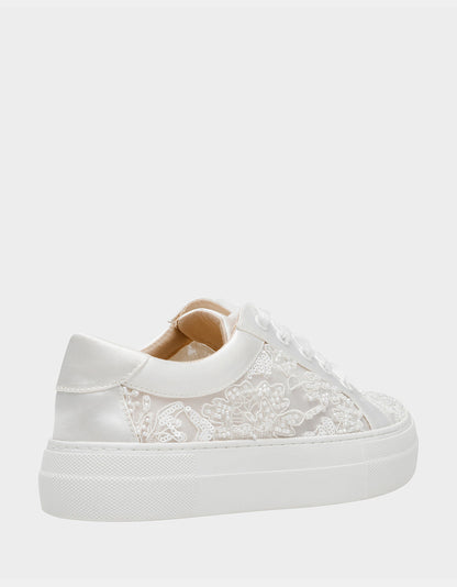 Betsey Johnson Everyday | THEAA IVORY Platform Low-Top Lace-Up Sneakers
