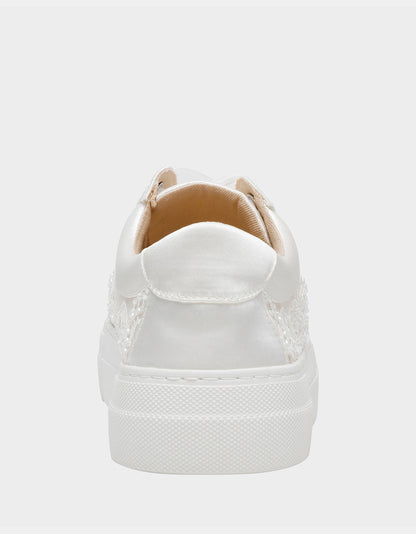 Betsey Johnson Everyday | THEAA IVORY Platform Low-Top Lace-Up Sneakers