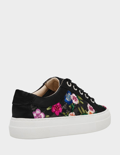 Betsey Johnson Classic | JAYLA BLACK MULTI FLORAL Platform Low-Top Lace-Up Sneaker