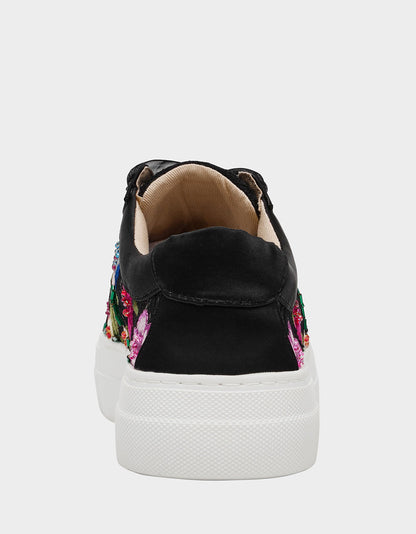 Betsey Johnson Classic | JAYLA BLACK MULTI FLORAL Platform Low-Top Lace-Up Sneaker