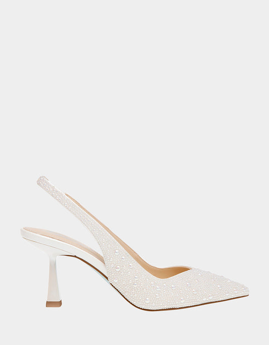 Betsey Johnson Popular | CLARK IVORY Pumps