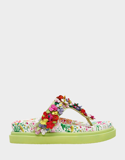 Betsey Johnson New | KAMMERON NATURAL FLORAL MULTI Women's Slip-On Footbed Floral Sandal
