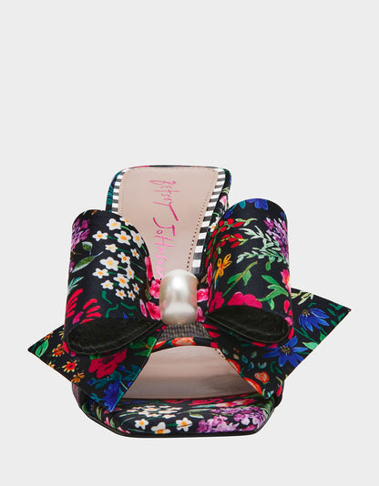 Betsey Johnson Top Pick | JORDN DITSY FLORAL Square-Toe Mule Block Heel