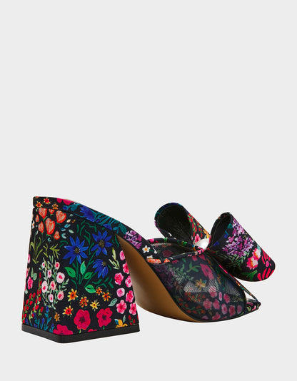 Betsey Johnson Top Pick | JORDN DITSY FLORAL Square-Toe Mule Block Heel