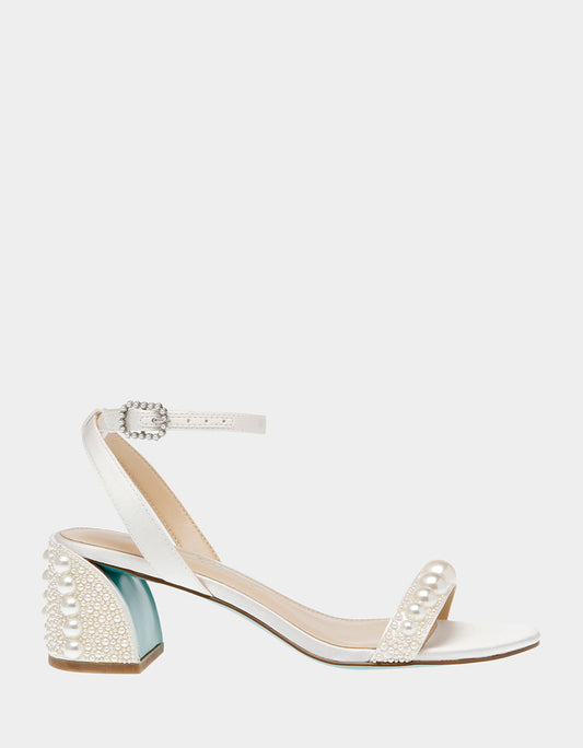 Betsey Johnson Essential | TINA IVORY Pearl Block Heel Sandal