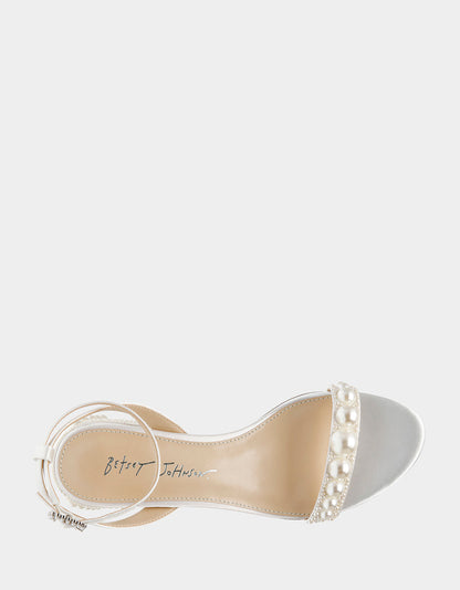 Betsey Johnson Essential | TINA IVORY Pearl Block Heel Sandal