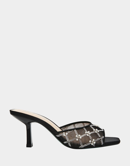 Betsey Johnson Recommended | EMM BLACK Slip-On Mule