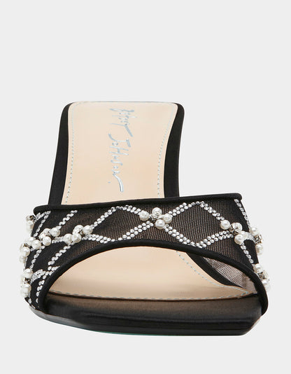Betsey Johnson Recommended | EMM BLACK Slip-On Mule