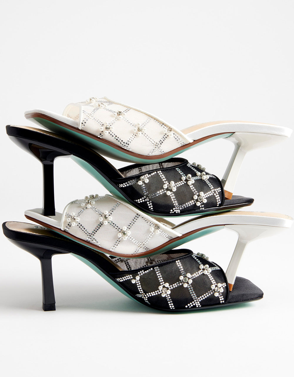 Betsey Johnson Recommended | EMM BLACK Slip-On Mule